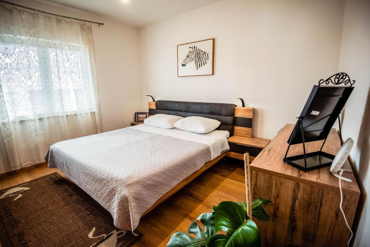 Apartman Fjaka Szybenik Zewnętrze zdjęcie
