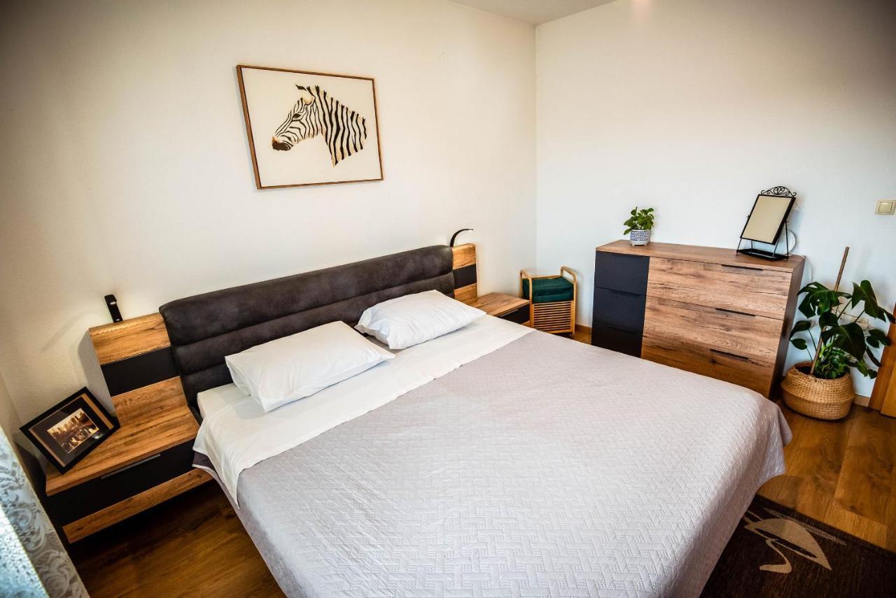 Apartman Fjaka Szybenik Zewnętrze zdjęcie