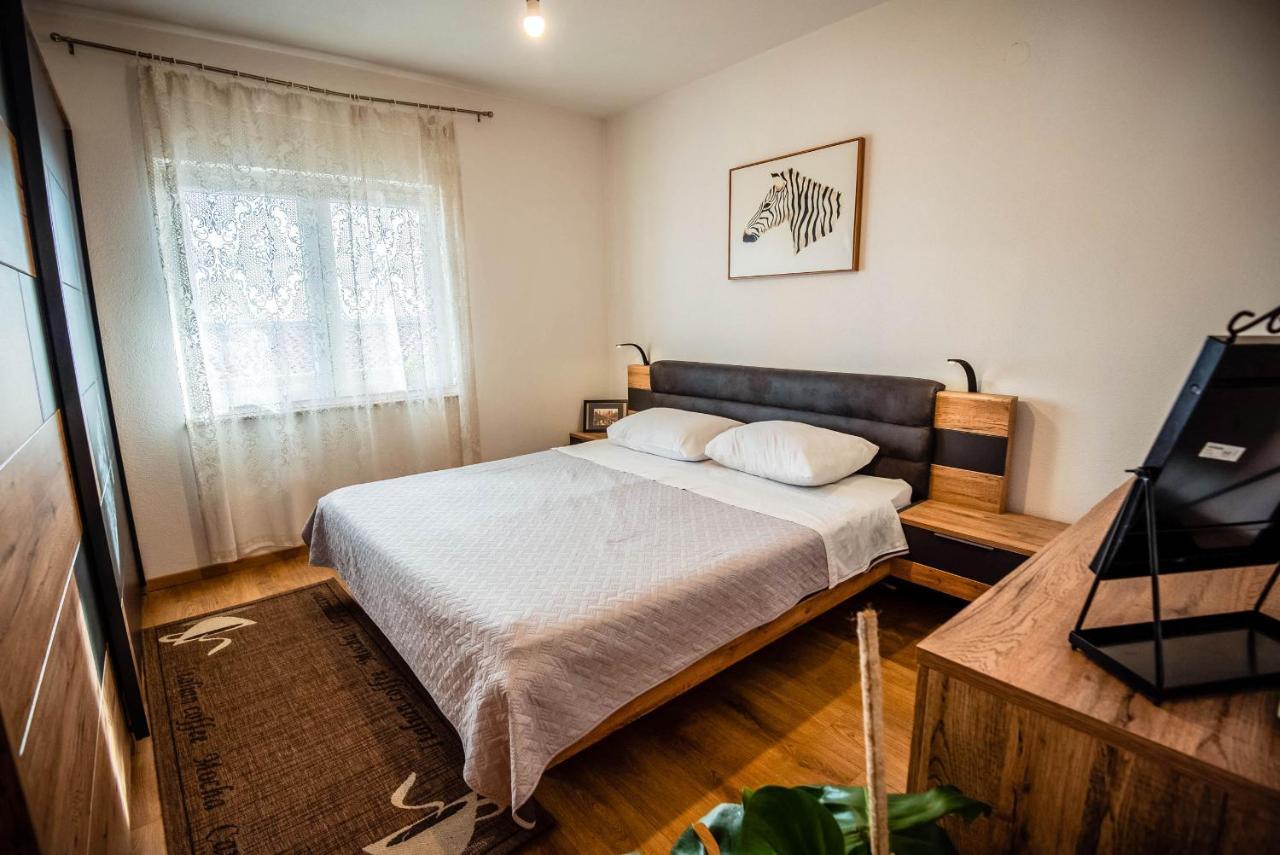Apartman Fjaka Szybenik Zewnętrze zdjęcie